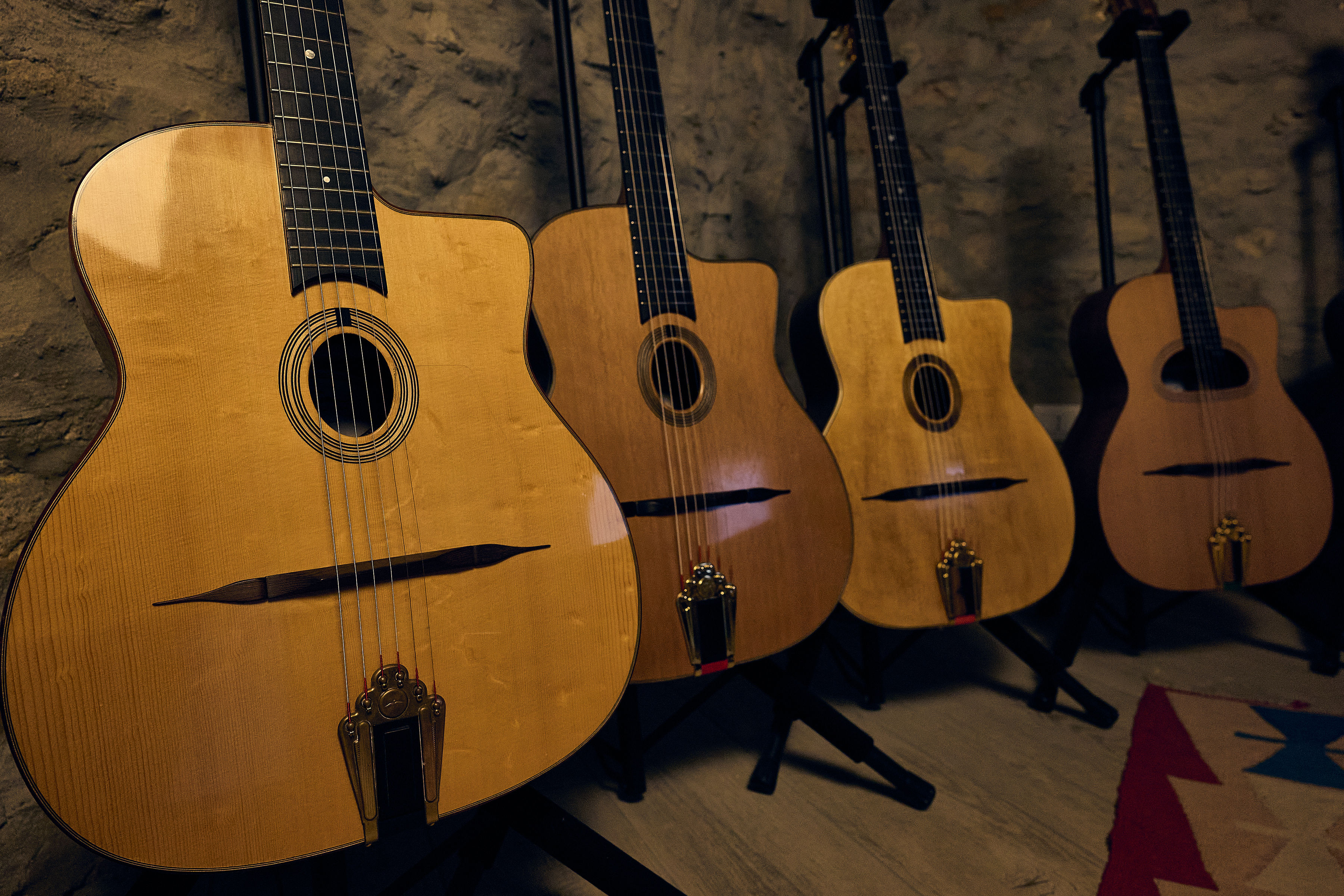 le-chitarre-manouche-di-liuteria-gattoni